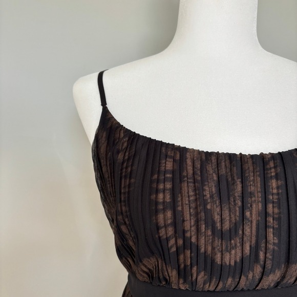 Women's Size M Dress Dark Romantic Pleated Tiered Flirty Cocktail Party Black - Picture 4 of 16